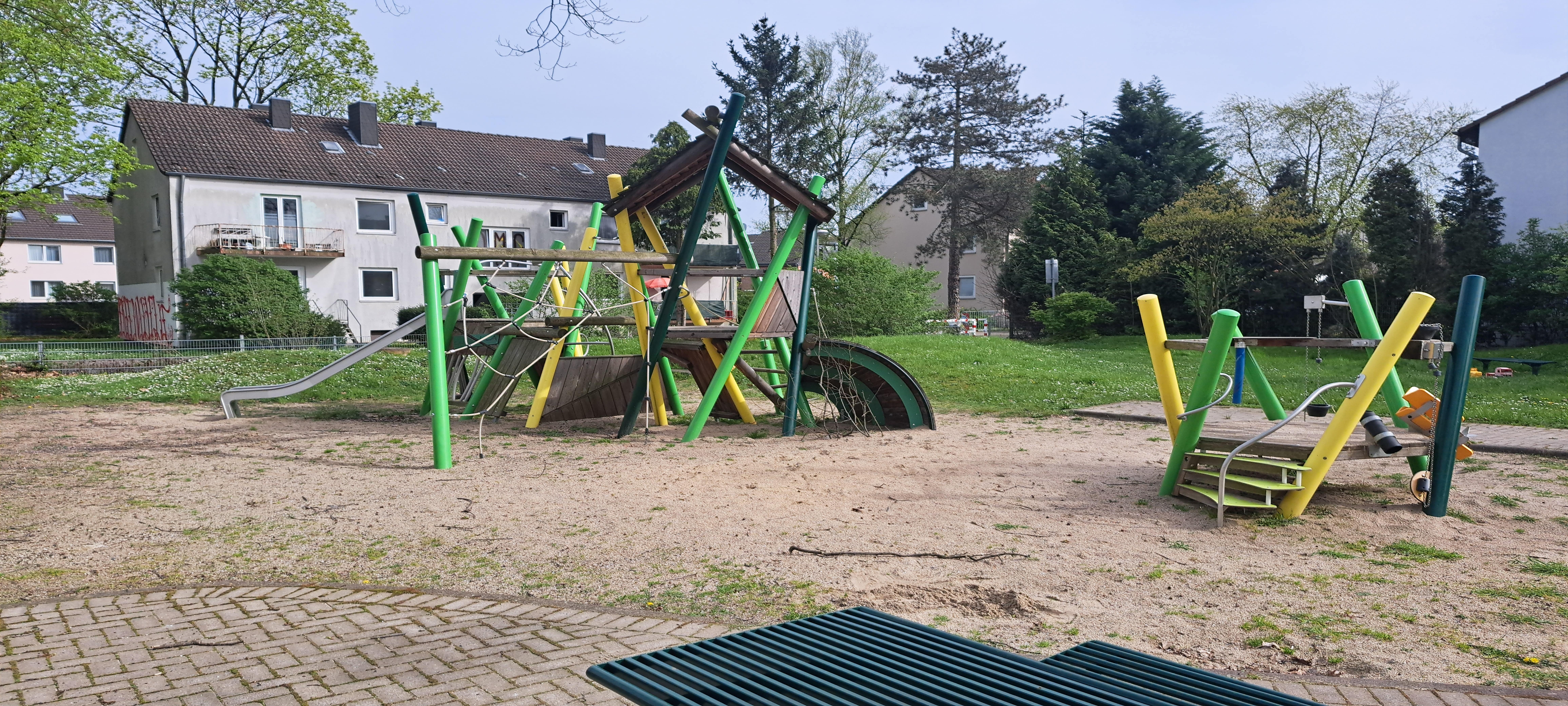Spielplatz - Gerhard Hauptmann groß