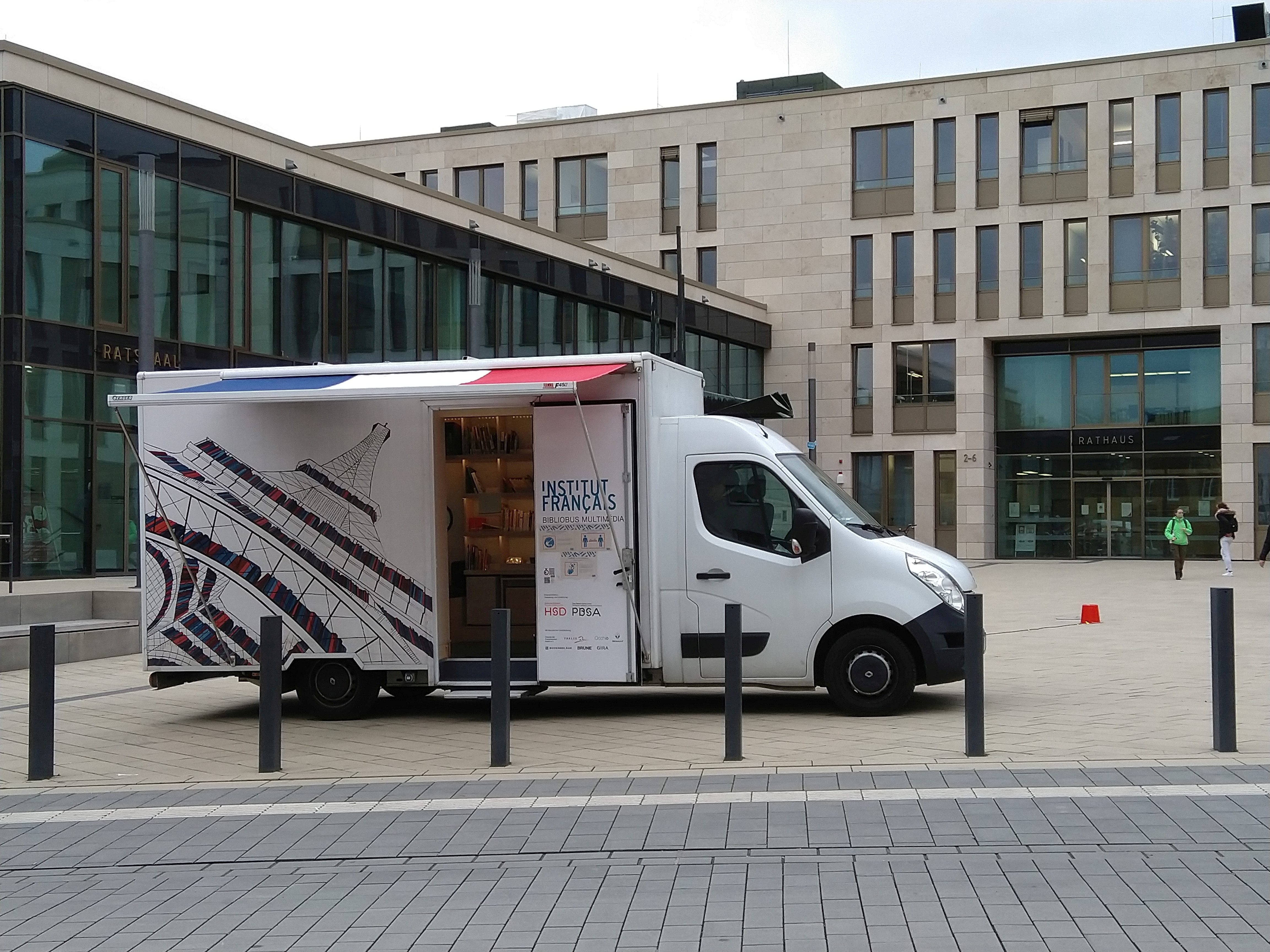 Bibliobus macht Station in Ratingen